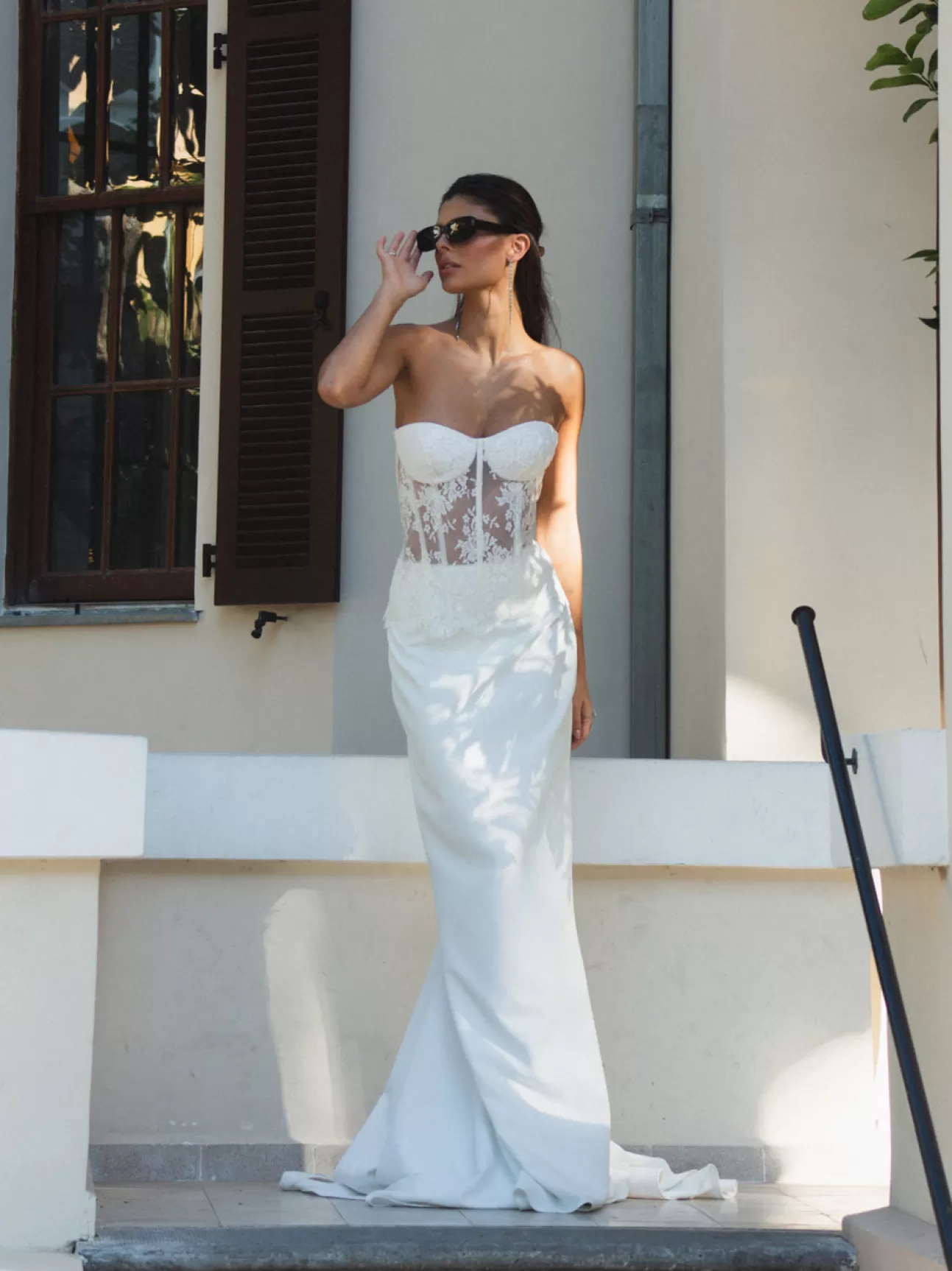 Découvrez le Corset Anisa de GALIA LAHAV - Dentelle Ivoire aux Nuances Chaudes pour Événements Spéciaux