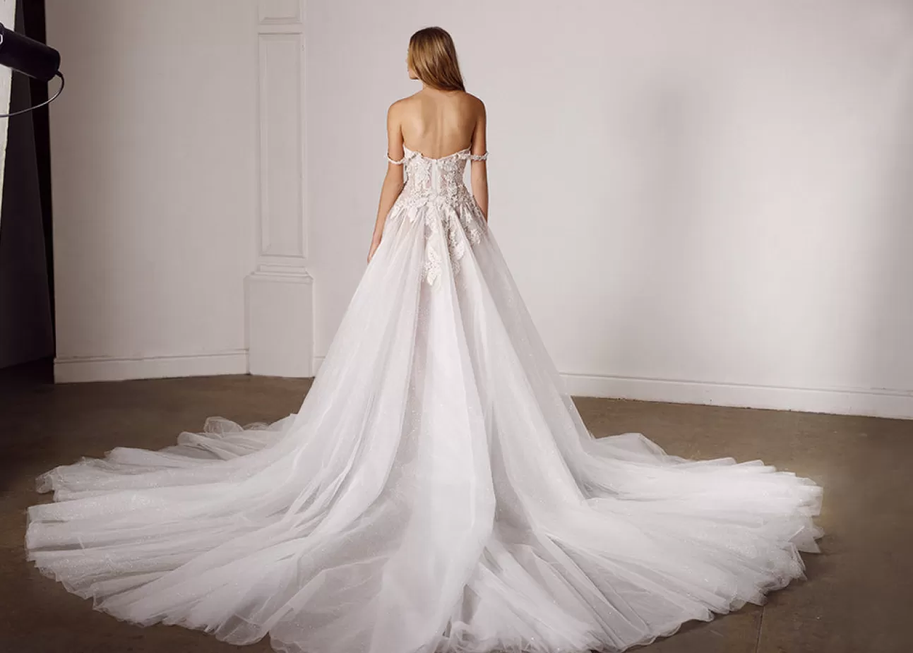 Robe de Mariée Élégante Casey - Collection Printemps-Été 2024 par Galia Lahav, Style Bohème Raffiné à Prix Doux