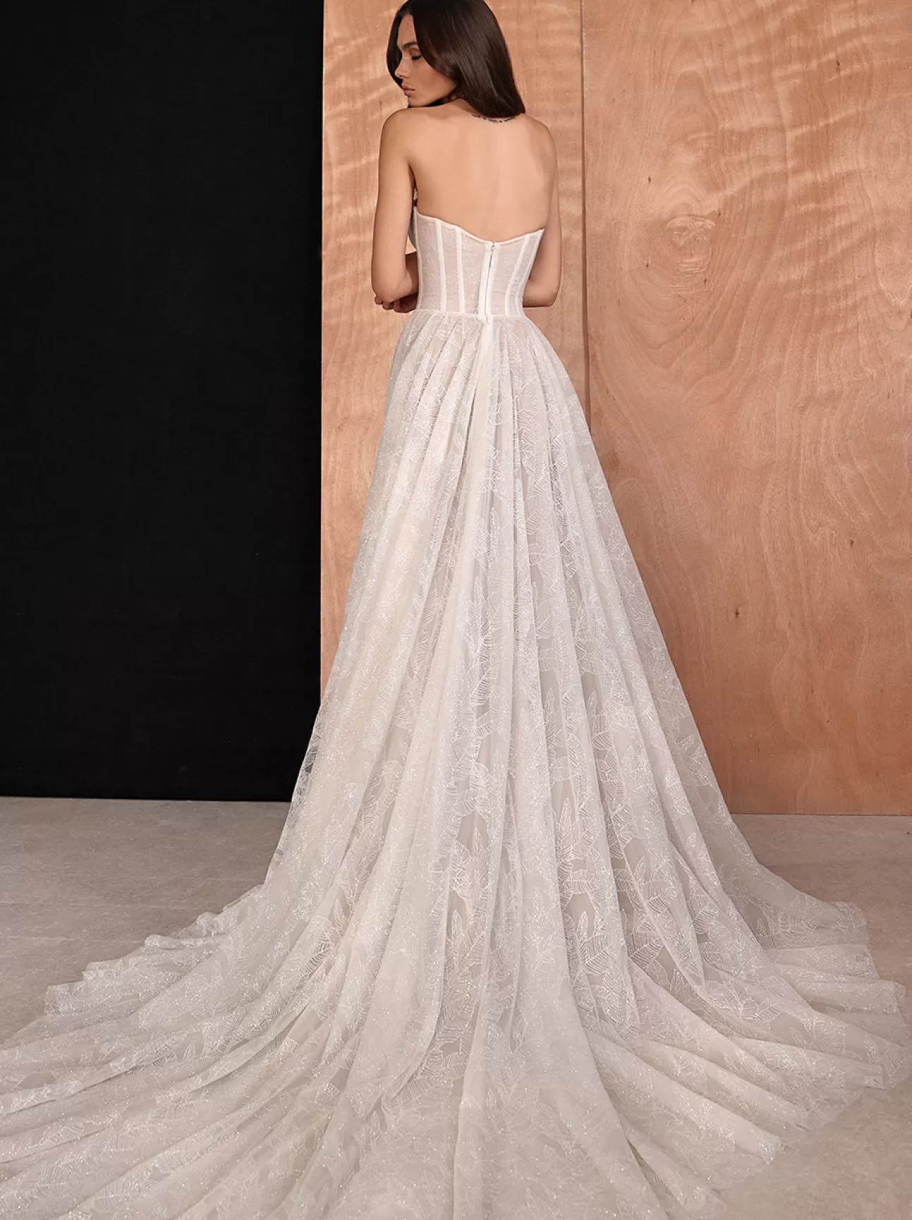 Robe de Mariée Galia Lahav « Rae » - Élégance Sensuelle pour Votre Journée Enflammée (Collection Printemps-Été 2024)