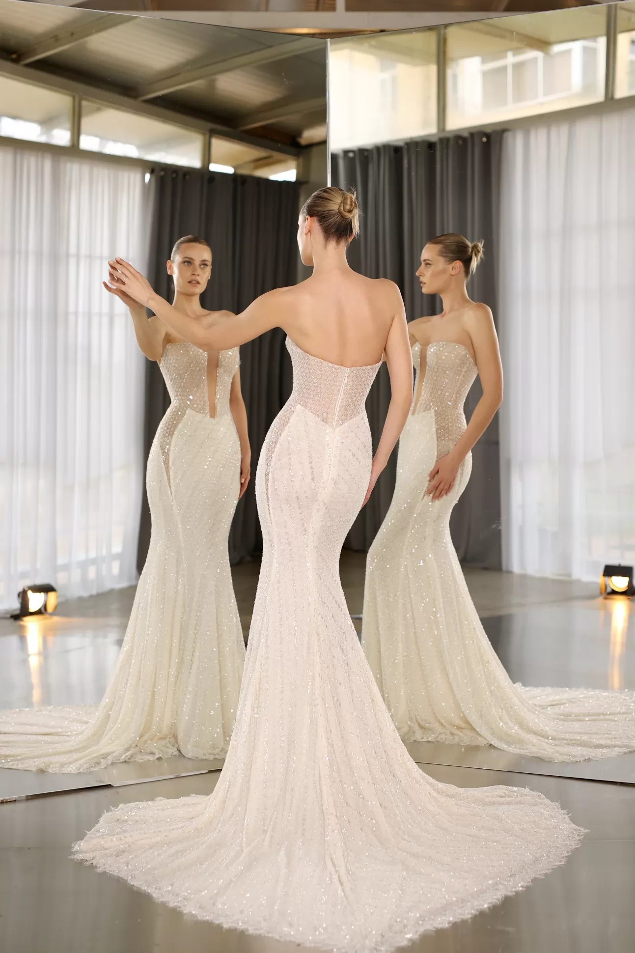 GALIA LAHAV : Robe de soirée Élégance Tokyo - Collection exclusive automne 2024